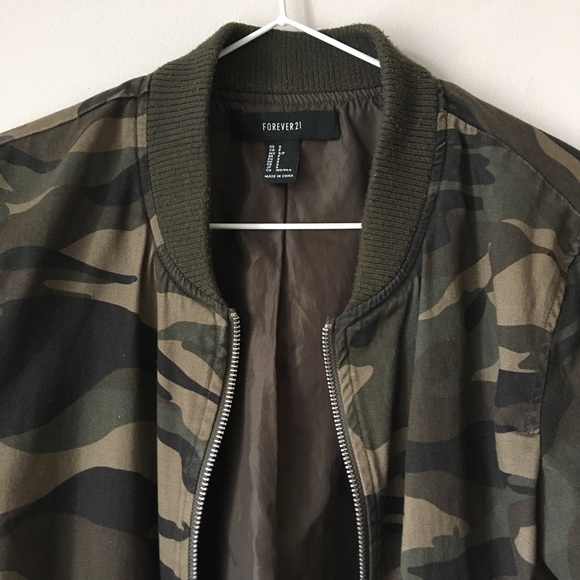 Camo Jacket | Forever 21 |Size S - Picture 2 of 4